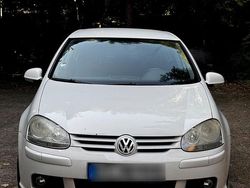 Weiß Gebraucht 2008 VW Golf V Kleinwagen | 2.650 € (Guter Preis)