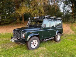 Grün Gebraucht 2010 Land Rover Defender SE SUV | 45.200 € (Teuer)