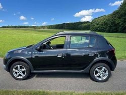 Schwarz Gebraucht 2013 Dacia Sandero Stepway Kleinwagen | 4.100 € (Guter Preis)