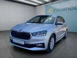 Silber Gebraucht 2024 Skoda Fabia Limousine | 19.449 € (Guter Preis)