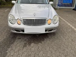 Grau Gebraucht 2002 Mercedes E240 Avantgarde Limousine | 7.300 € (Etwas zu teuer)