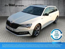Weiß Gebraucht 2023 Skoda Superb SportLine Kombi | 38.490 € (Superpreis)