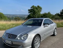 Silber Gebraucht 2003 Mercedes CLK320 Avantgarde Coupé | 12.699 €