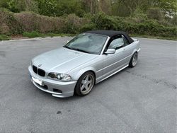 Silber Gebraucht 2002 BMW 325 Cabriolet M Sport Cabrio | 5.900 €