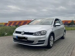Silber Gebraucht 2015 VW Golf VII Limousine | 7.500 € (Guter Preis)