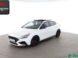 Weiss Gebraucht 2022 Hyundai i30 N Performance Limousine | 29.440 € (Fairer Preis)