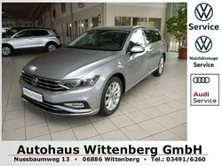 Silber Gebraucht 2022 VW Passat Elegance Kombi | 27.449 € (Teuer)