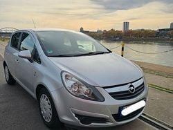 Silber Gebraucht 2010 Opel Corsa Edition Limousine | 1.550 € (Fairer Preis)