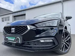 Mitternachtsschwarz Gebraucht 2022 Seat Leon FR-Line Kombi | 23.140 € (Fairer Preis)