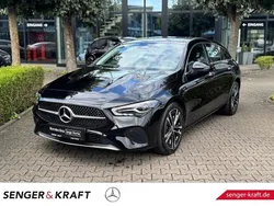 Schwarz Gebraucht 2024 Mercedes CLA180 Shooting Brake Kombi | 31.490 € (Fairer Preis)