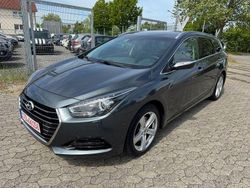 Grau Gebraucht 2016 Hyundai i40 Premium Kombi | 11.999 € (Fairer Preis)