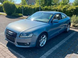 Sphärenblau metallic Gebraucht 2010 Audi A5 Coupé | 6.999 € (Superpreis)