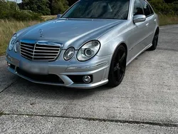 Silber Gebraucht 2004 Mercedes E500 Avantgarde Limousine | 10.500 € (Etwas zu teuer)