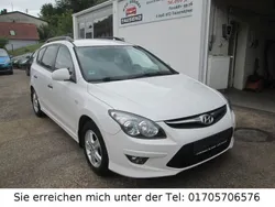 Weiß Gebraucht 2013 Hyundai i30 Kombi | 3.990 € (Fairer Preis)