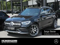 Obsidianschwarz metallic Gebraucht 2020 Mercedes GLC300 AMG SUV | 36.970 € (Fairer Preis)