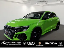 Grün Neu 2024 Audi RS3 Sportback Sport Kleinwagen | 68.068 €