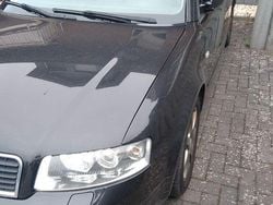 Schwarz Gebraucht 2003 Audi A4 Basis Kombi | 900 € (Guter Preis)