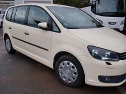 Silber Gebraucht 2009 VW Touran Highline Van / Kleinbus | 2.149 € (Fairer Preis)