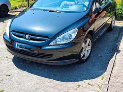 Schwarz Gebraucht 2004 Peugeot 307 CC Cabrio | 2.500 € (Fairer Preis)