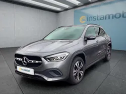 Grau Gebraucht 2020 Mercedes GLA200 SUV | 30.649 € (Fairer Preis)