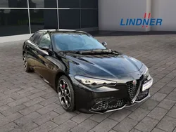 Schwarz Neu 2024 Alfa Romeo Giulia Veloce Limousine | 52.990 €