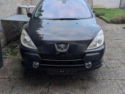Schwarz Gebraucht 2005 Peugeot 307 Sport Kombi | 800 € (Guter Preis)