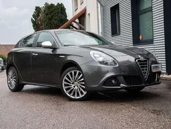 Colore esterno Gebraucht 2012 Alfa Romeo Giulietta Turismo Kleinwagen | 10.890 € (Teuer)