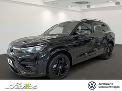 Grenadillschwarz metallic Gebraucht 2025 VW Tiguan R-line SUV | 55.248 € (Guter Preis)
