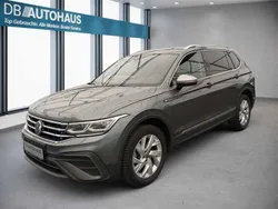 Grau Gebraucht 2023 VW Tiguan Allspace Life SUV | 33.870 € (Guter Preis)