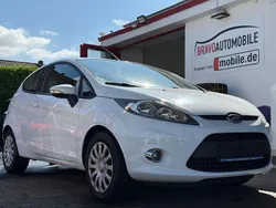 Weiß Gebraucht 2012 Ford Fiesta Champions Edition Kleinwagen | 3.999 € (Fairer Preis)