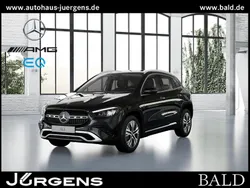 Schwarz kosmosschwarz metallic Gebraucht 2024 Mercedes GLA200 Progressive SUV | 38.840 € (Guter Preis)