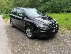 Schwarz Gebraucht 2012 Seat Altea XL Van / Kleinbus | 3.900 € (Fairer Preis)