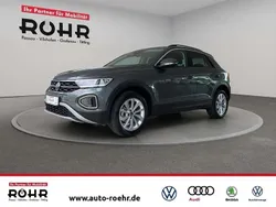 Indiumgrau metallic Gebraucht 2025 VW T-Roc Life SUV | 27.900 € (Superpreis)