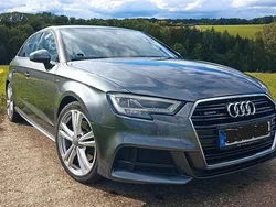 Grau Gebraucht 2018 Audi A3 Sportback Sport Limousine | 20.490 € (Fairer Preis)