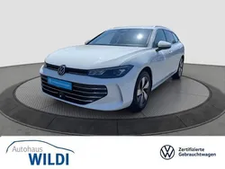 Weiß Gebraucht 2024 VW Passat Business Kombi | 32.980 € (Fairer Preis)
