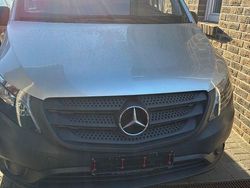 Silber Gebraucht 2018 Mercedes Vito Van | 17.990 € (Guter Preis)