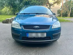 Blau Gebraucht 2005 Ford C-MAX Van / Kleinbus | 1.250 € (Fairer Preis)