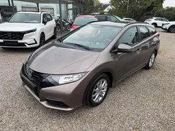 Urban titanium (metallic) Gebraucht 2015 Honda Civic Comfort Kombi | 9.990 € (Guter Preis)