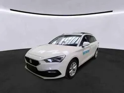 Weiß Gebraucht 2022 Seat Leon Beats Kombi | 19.990 € (Fairer Preis)