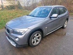 Grau Gebraucht 2011 BMW X1 SUV | 4.450 € (Guter Preis)