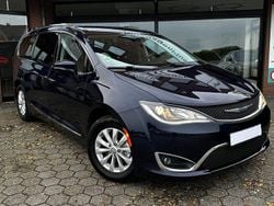 Blau Gebraucht 2018 Chrysler Pacifica Touring Van / Kleinbus | 17.800 € (Superpreis)