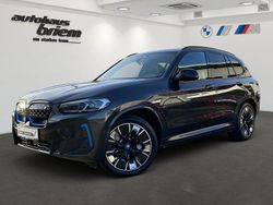 Sophistograu brillanteffekt Gebraucht 2022 BMW iX3 M Sport SUV | 40.900 € (Fairer Preis)