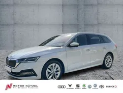 Moonweiss metallic Gebraucht 2022 Skoda Octavia Style Kombi | 22.960 € (Fairer Preis)