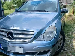 Blau Gebraucht 2006 Mercedes R320 Van / Kleinbus | 4.000 € (Fairer Preis)