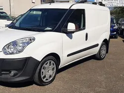 Weiß Gebraucht 2014 Fiat Doblò Van / Kleinbus | 5.990 € (Fairer Preis)