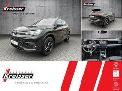 Schwarz (deep black perleffekt) Gebraucht 2024 VW Tiguan R-line SUV | 57.581 €