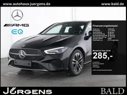 Metalliclack kosmosschwarz Gebraucht 2024 Mercedes CLA180 Progressive Limousine | 29.990 € (Guter Preis)