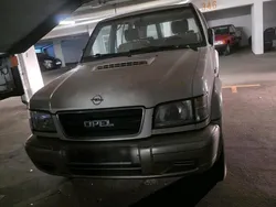Weiß Gebraucht 1999 Opel Monterey SUV | 4.500 €