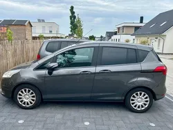Grau Gebraucht 2016 Ford B-MAX SYNC Edition Van / Kleinbus | 6.400 € (Fairer Preis)
