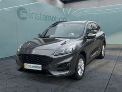 Grau Gebraucht 2023 Ford Kuga SUV | 30.649 € (Etwas zu teuer)